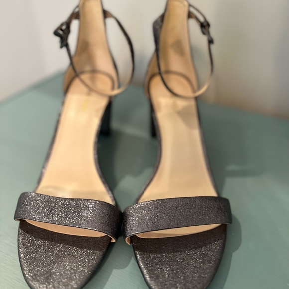 Nine West Price Sandals 11 - Picture 2 of 3